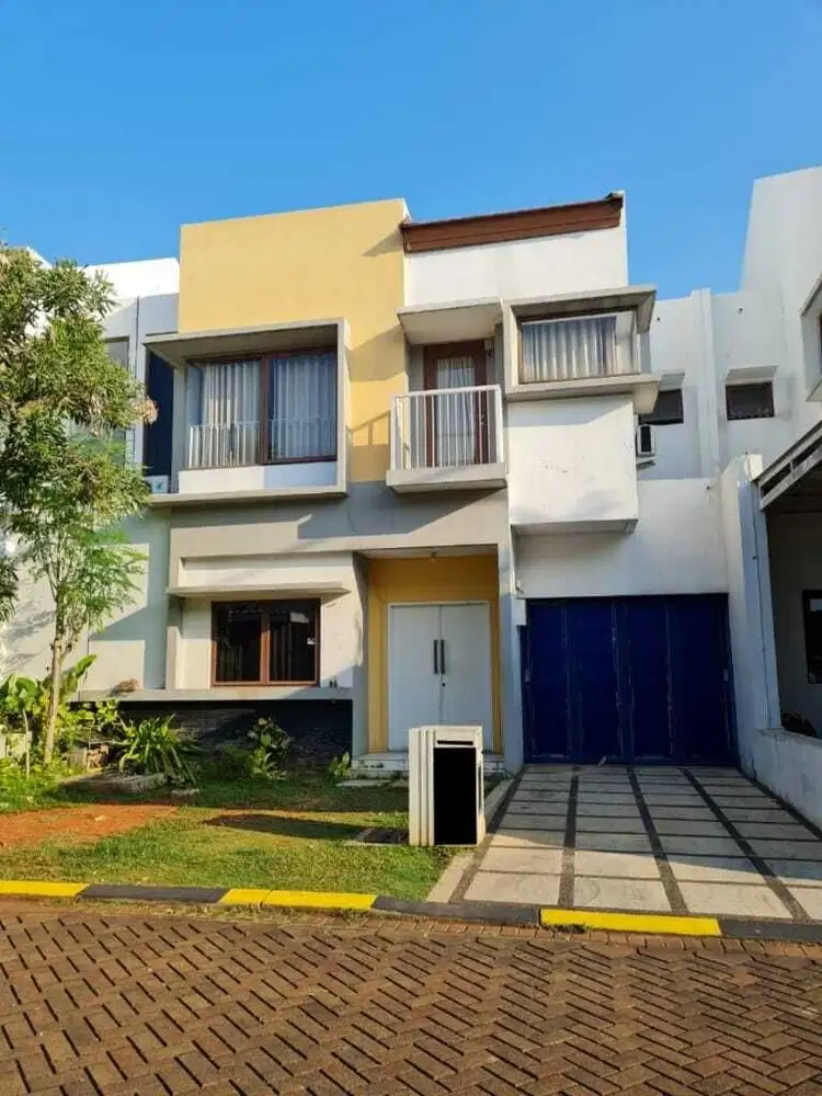 Dijual Rumah Semi Furnish di JGC Cakung Jakarta Timur