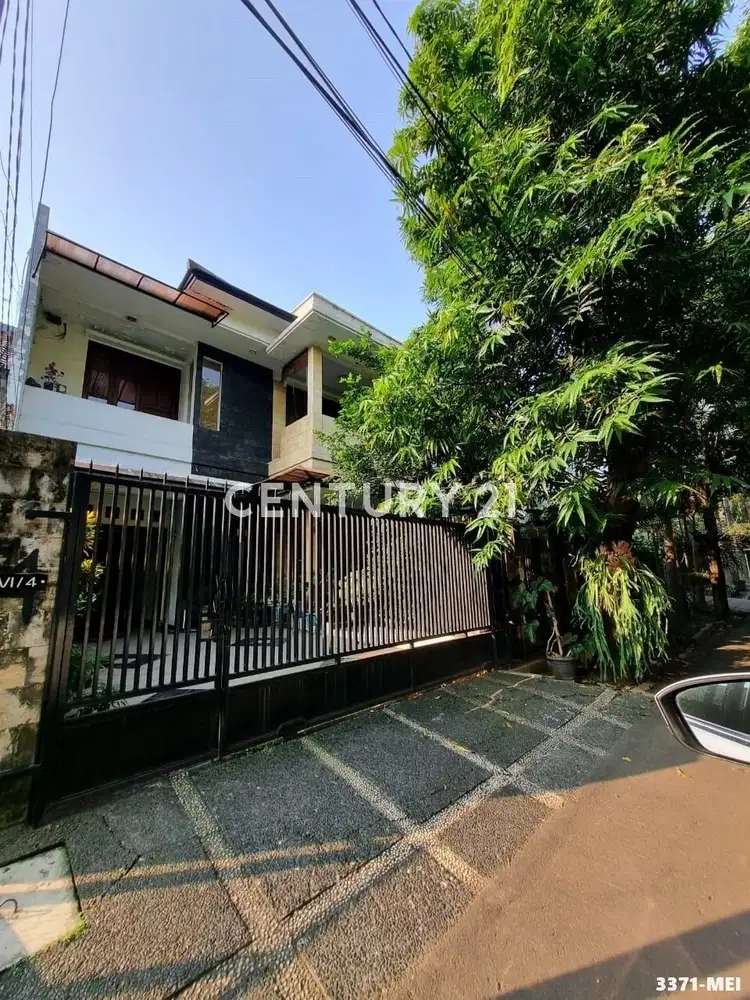 Dijual Rumah Bagus Lokasi Strategis Di Hang Jebat Jakarta Selatan