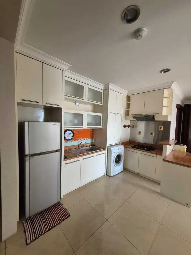 Dijual Apartemen 2 BR Full Furnish  di Paladian Tower A, Kelapa Gading