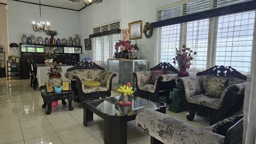 Dijual Rumah Tua Cocok Kos/Kontrakan Strategis Cipinang