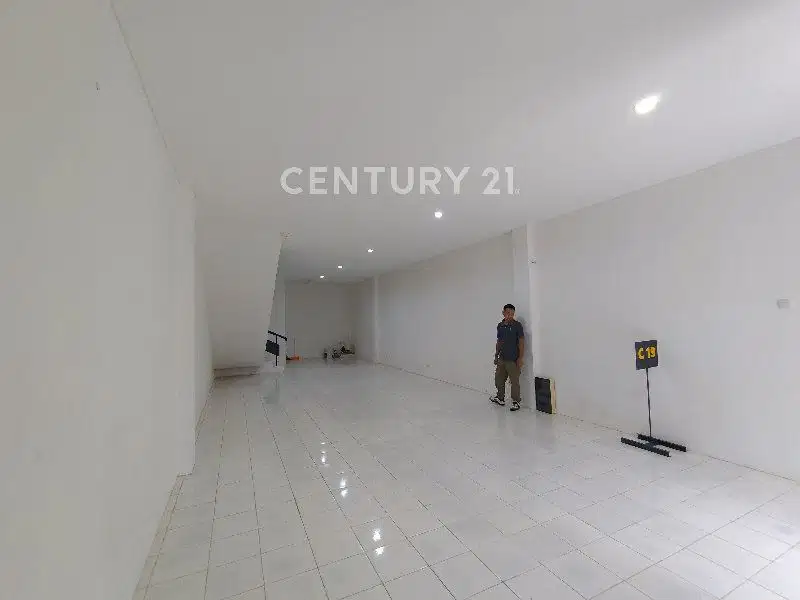 Ruko Disewakan Plaza Intercon Kebon Jeruk, Bisa Gandeng!