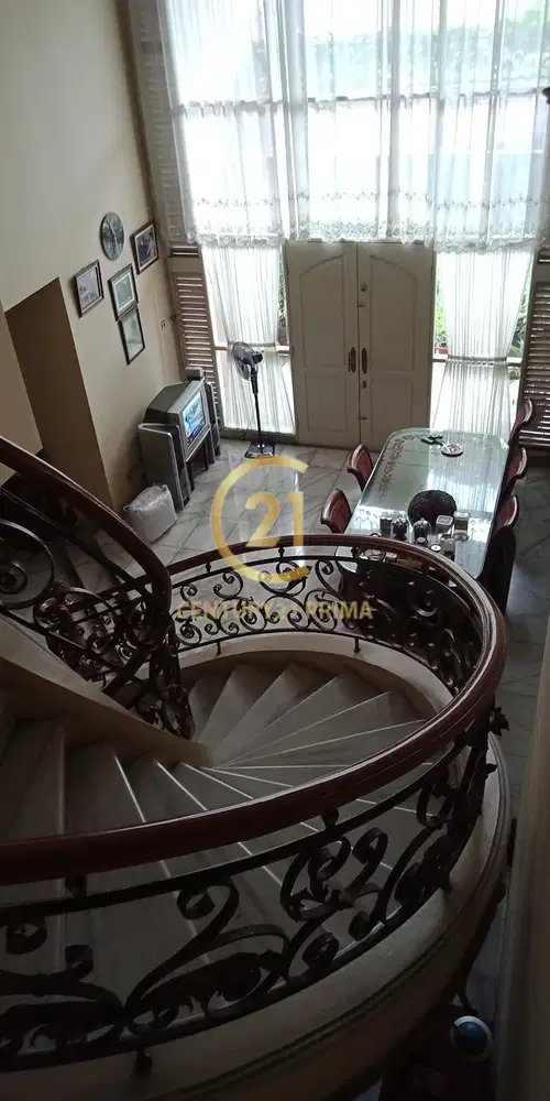 Dijual Rumah, Di Lebak bulus jakarta selatan
