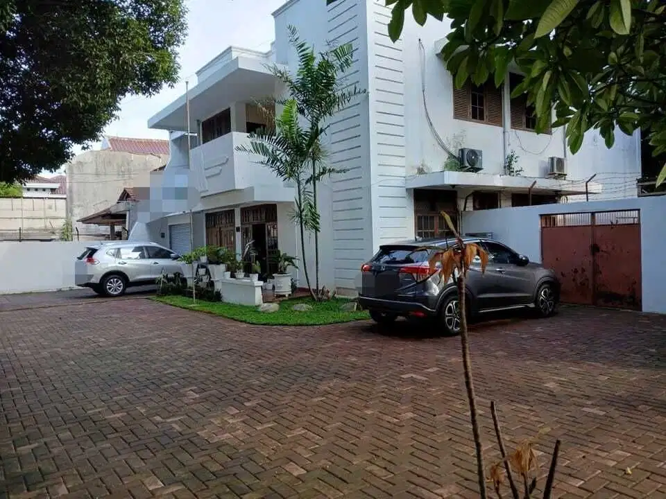 Dijual Rumah Megah dan Semi Furnished di Rawa Domba Duren Sawit