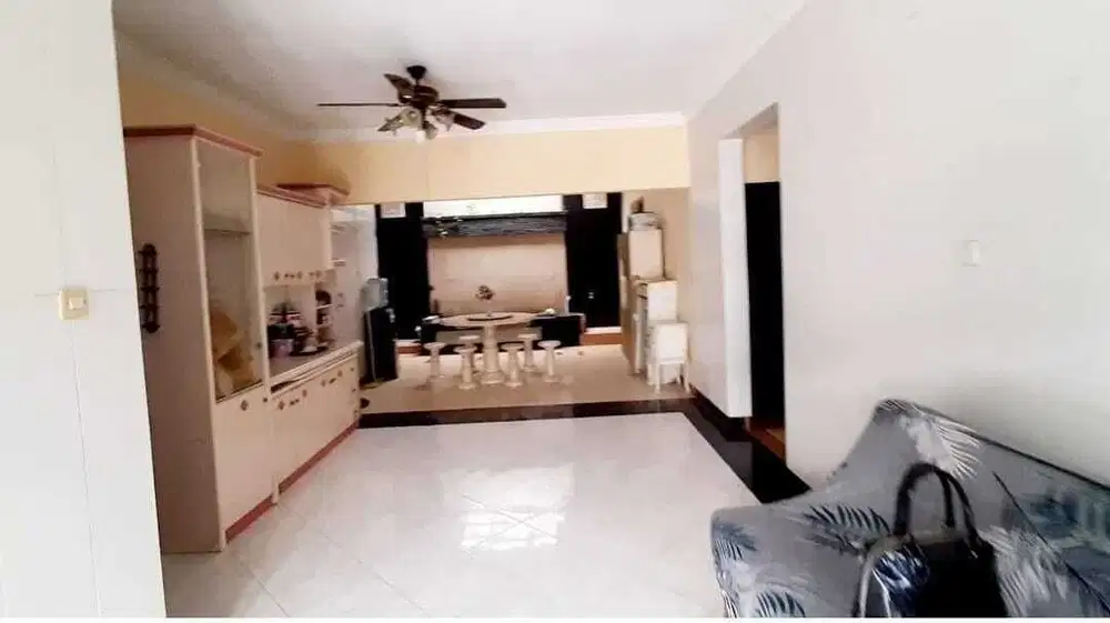 Rumah di jual puri anjasmoro dekat bandara