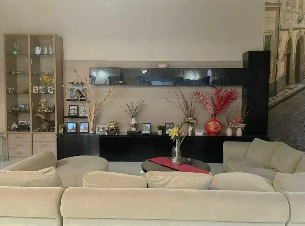 Dijual Rumah Gaya Modern Lokasi di Taman Modern Cakung Jakarta Timur