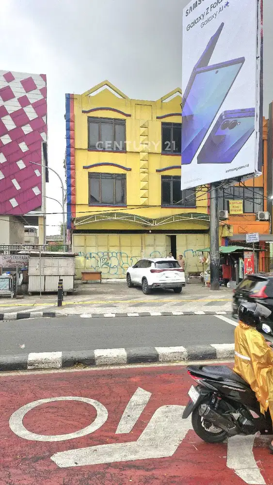 Dijual Ruko Gandeng 2 Di Persimpangan Margonda Depok
