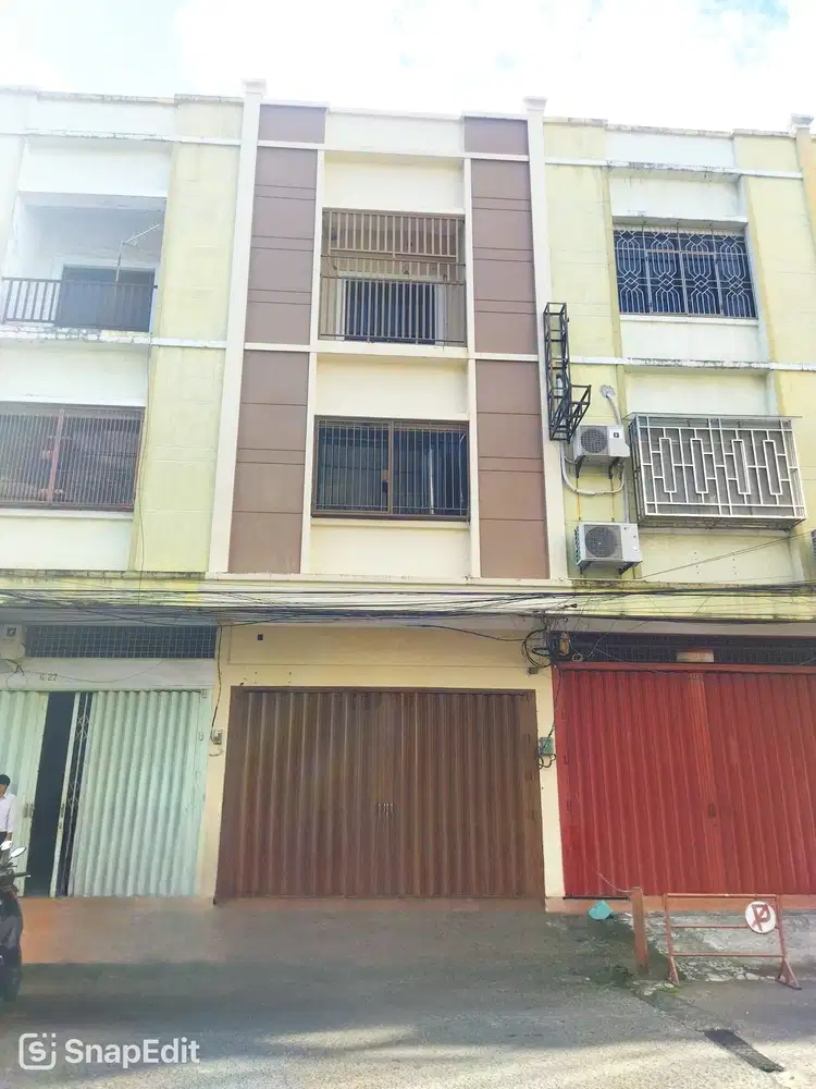 Ruko 3 Lantai Di Tengah Kota Makassar Dekat Pusat Pertokoan