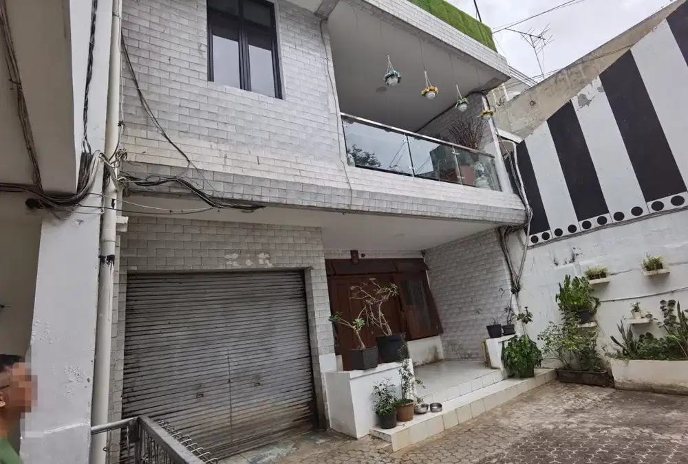 Dijual Rumah Besar Galur Di Jakarta Pusat