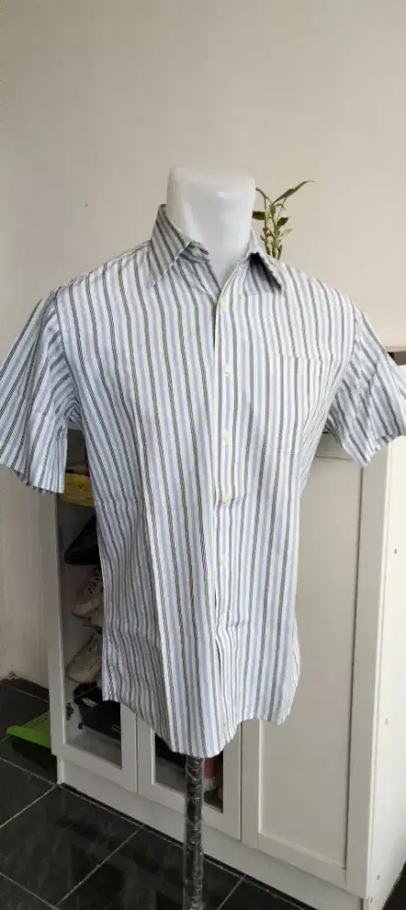 Kemeja Stanley Adams