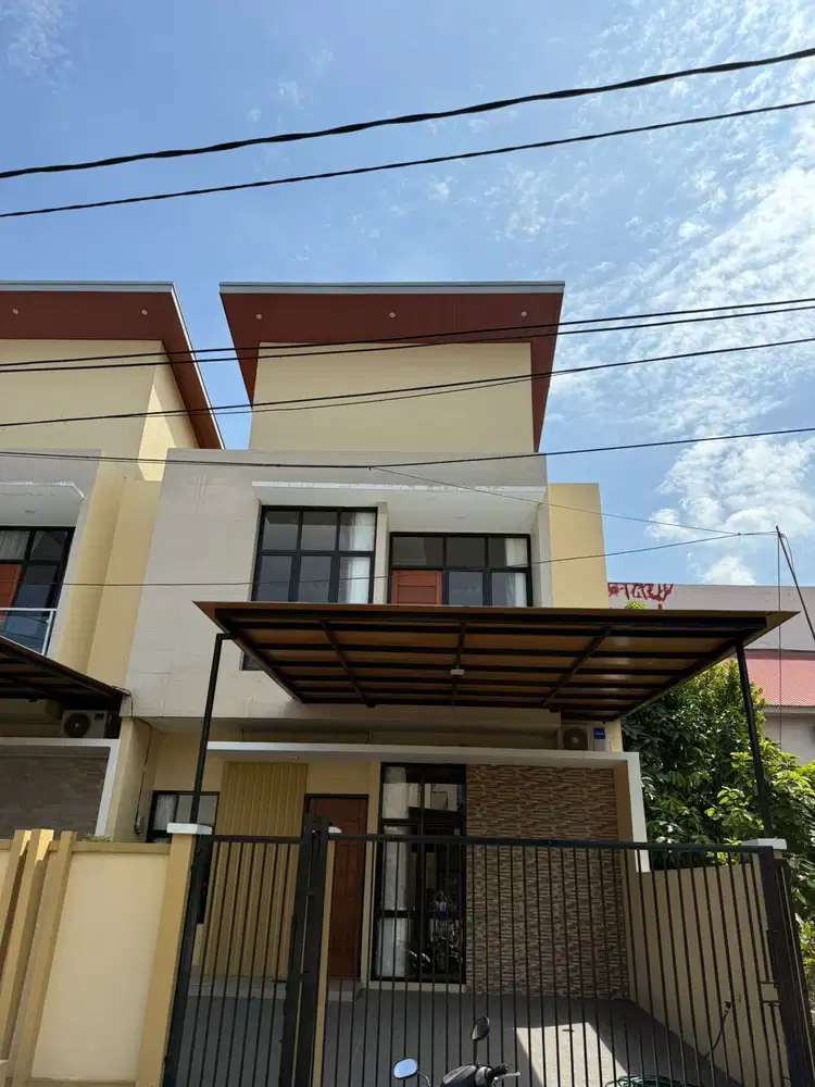 Disewakan Rumah Baru Siap Huni Nyaman Di Boulevar Hijau Bekasi