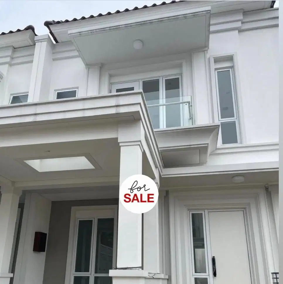 DIJUAL Rumah Modern white  Pasadena Residence Hook di Gading Serpong