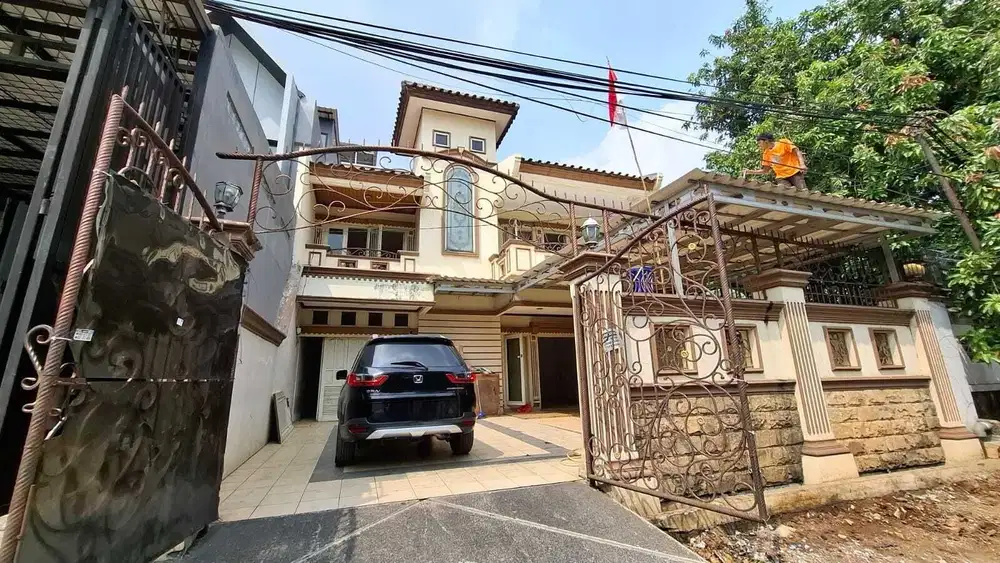 Dijual Rumah Murah di Karina Sayang, Jakarta Barat