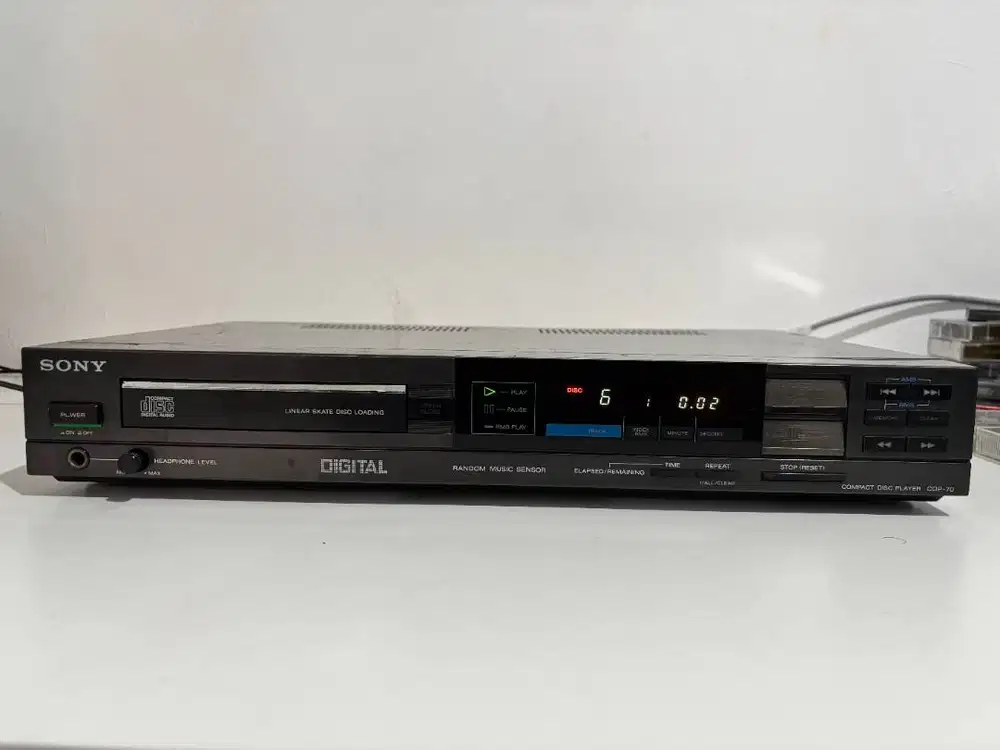 Sony CDP-70 Compact Disc Player CD