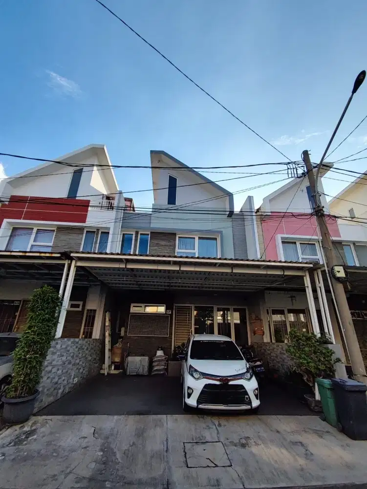 Rumah Di Dalam Perumahan Di Kelapa Gading