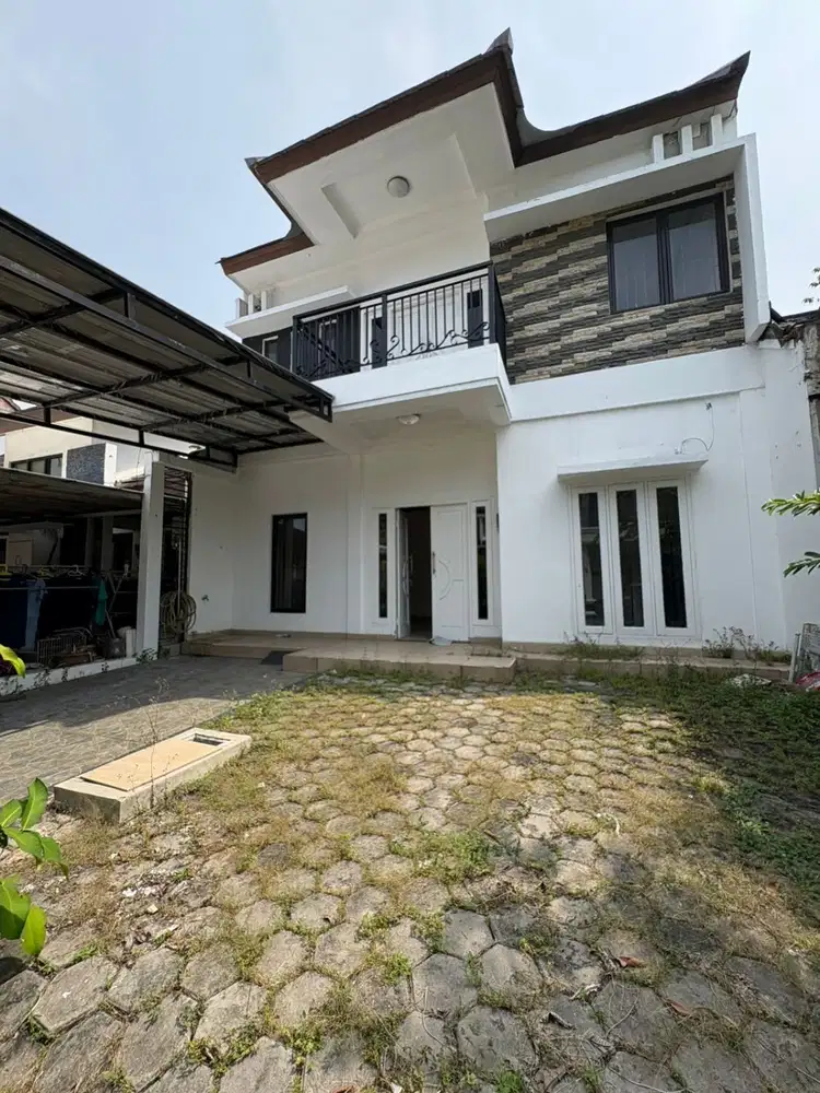 Disewakan Rumah Cluster Simprug Garden Jababeka Cikarang JEE12BSG