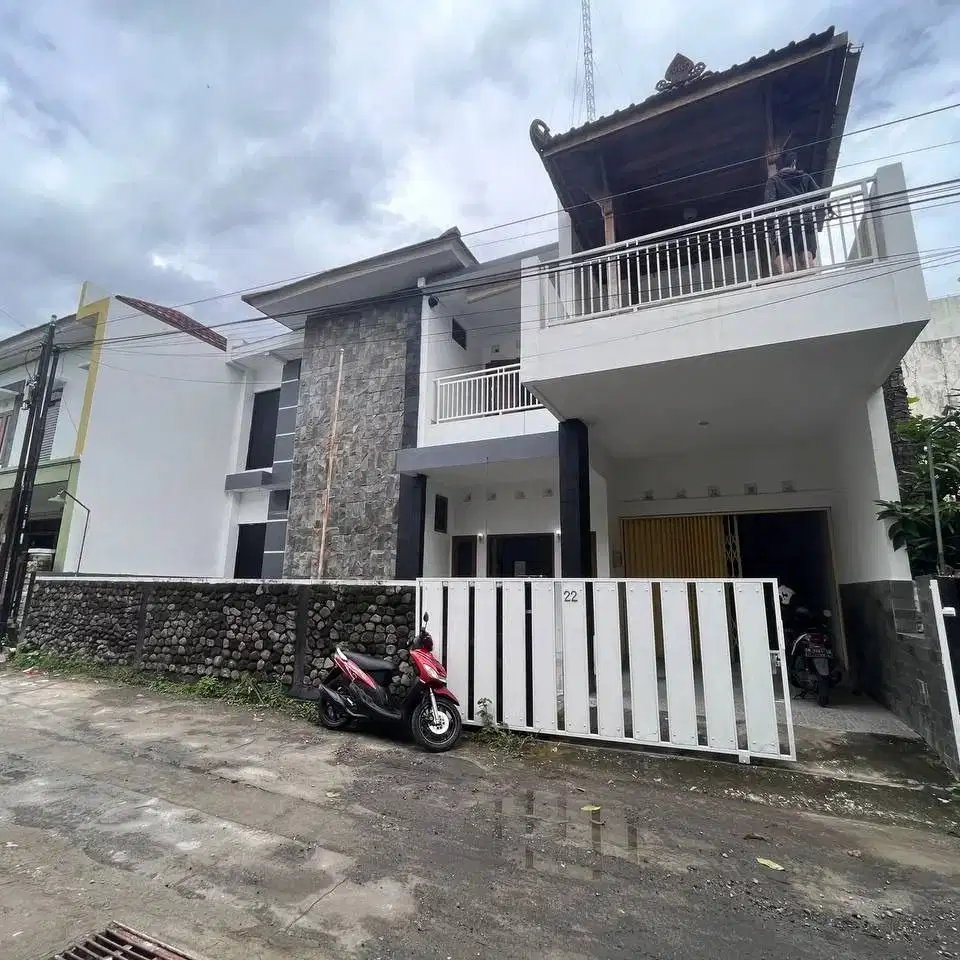 Rumah Cantik 2 lantai dikawasan premium Banteng Jogja