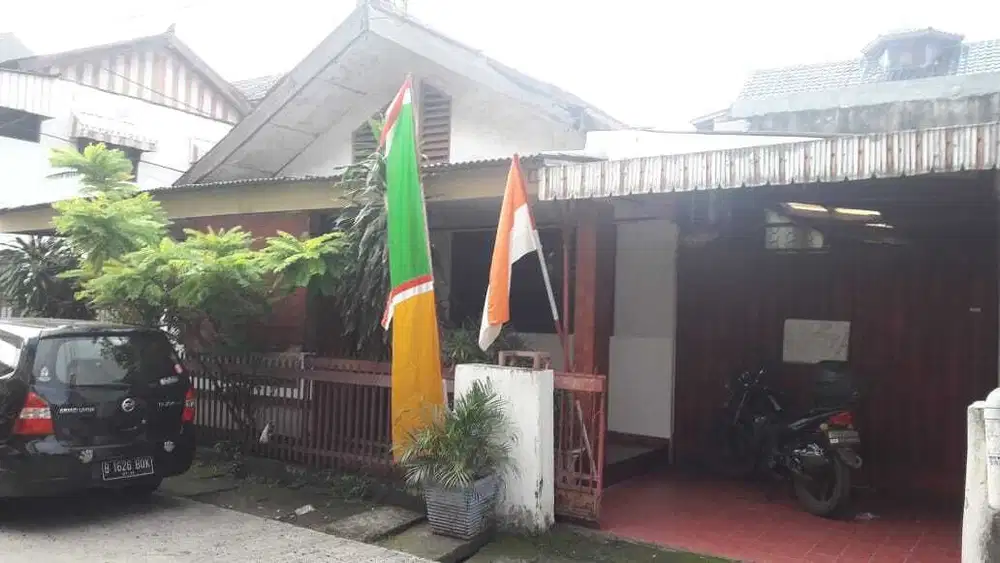 Dijual Rumah Lama di Menteng Atas Tebet Jakarta Selatan