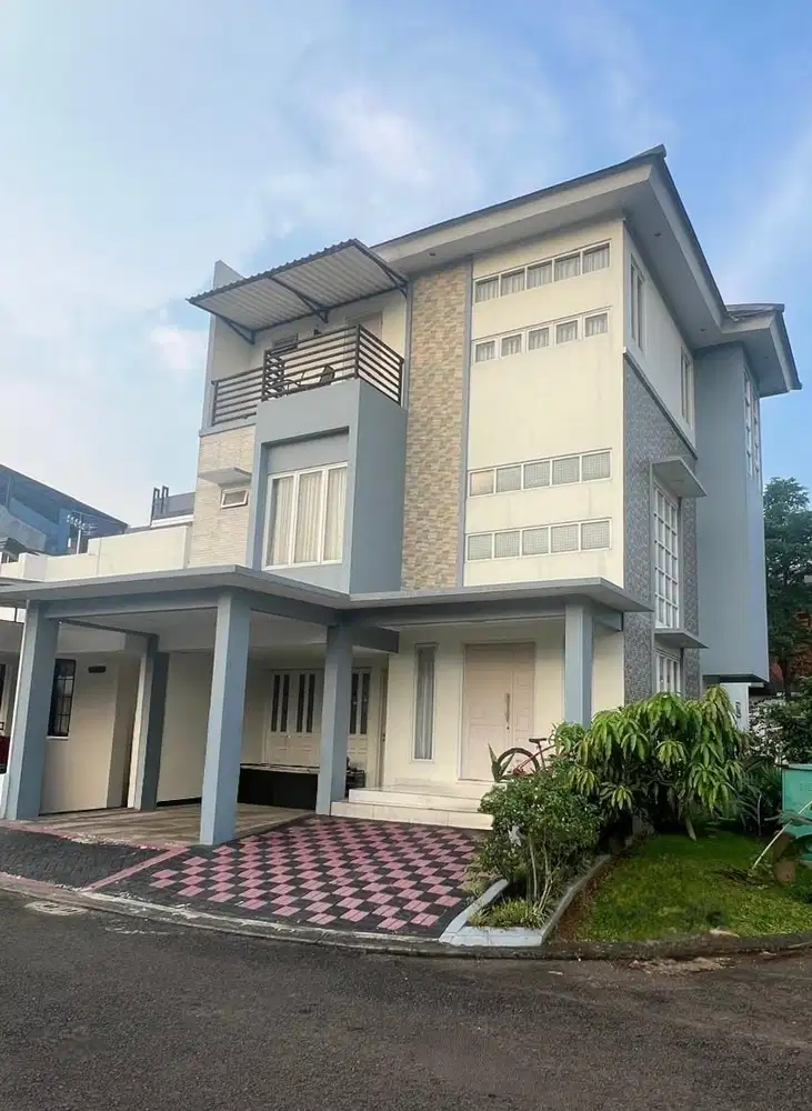 THE ICON BSD HOEK BAGUS RAPI MURAH NEGO