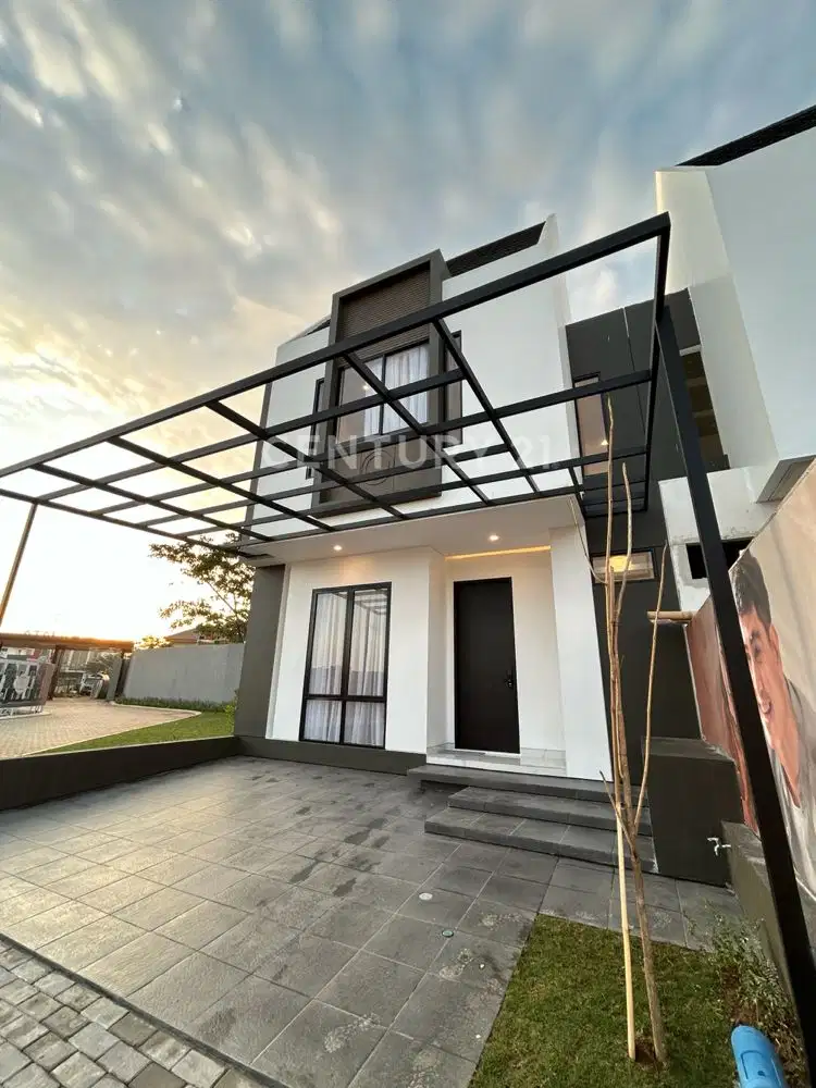 Rumah Mewah Tengah Kota Makassar Dekat Mall Trans Dan Kampus UNM