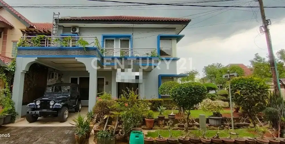 Rumah 2 Lt Fully Furnish Dengan  Banyak Kamar Di Cluster Beverly
