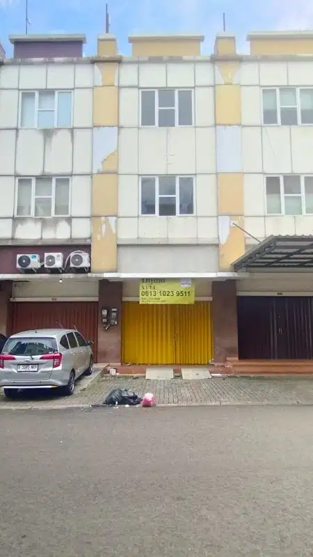 Ruko Golden Boulevard jual Cepat, 3 lantai  full