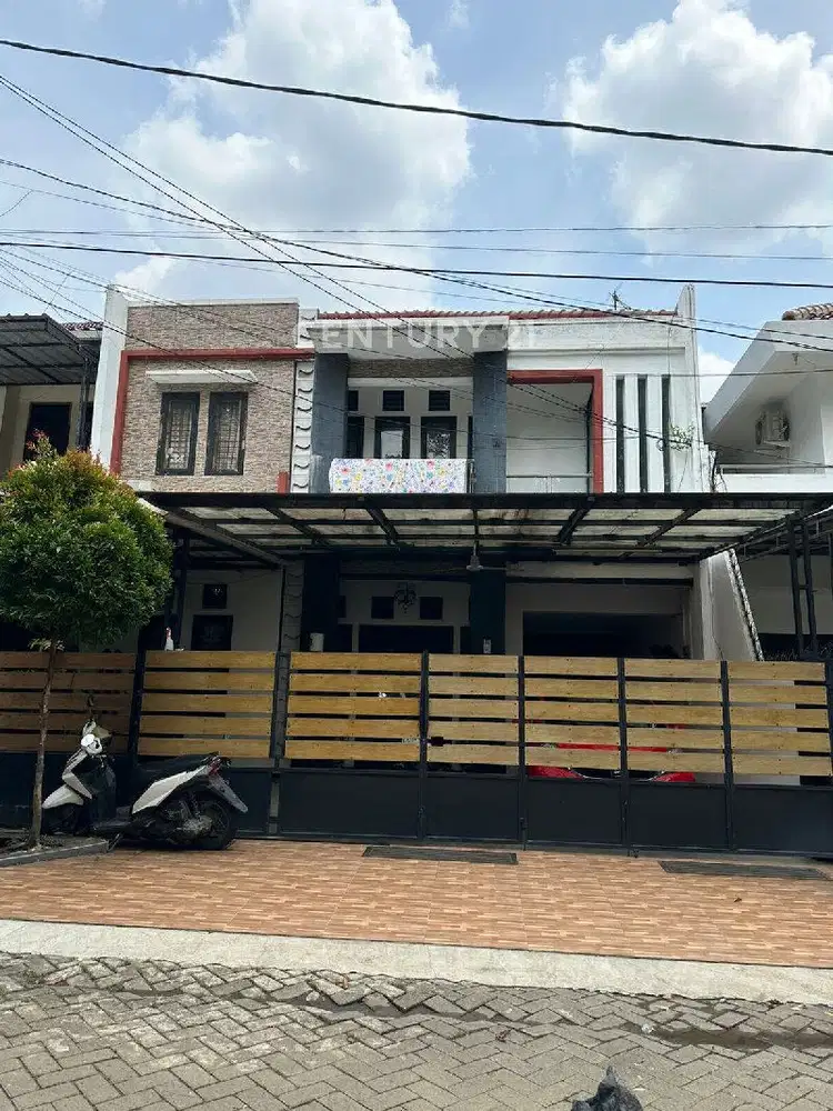 Rumah Nyaman Dengan Kolam Renang Di Eramas 2000, Pulogebang