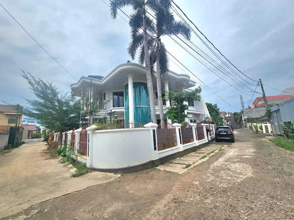 Dijual cepat Rumah mewah 2 lantai hook  furnished di jatiwaringin