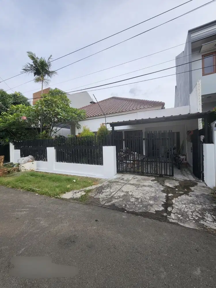 Disewakan Rumah Hadap Utara Di Kayu Putih, Jakarta Timur