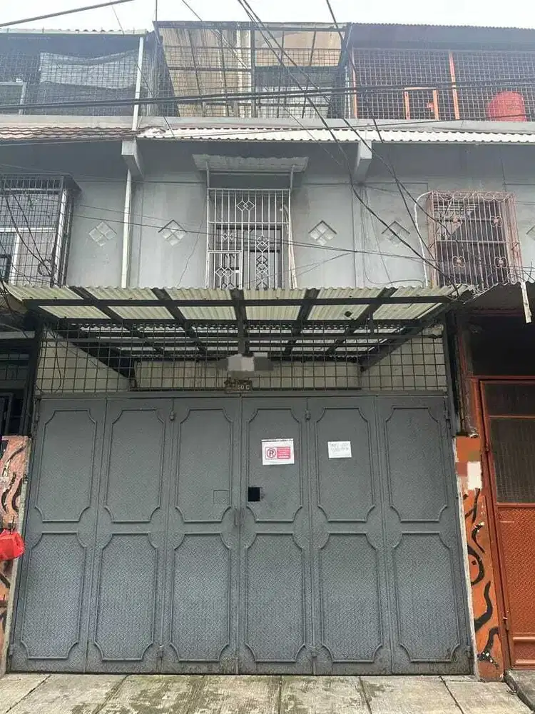 Disewakan Segera Unit Rumah 3 Lantai di Jelambar Jakarta Barat