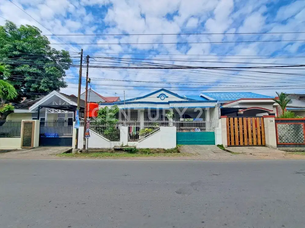 Rumah Strategis Dan Siap Huni Di Jalan Dg Tata 1