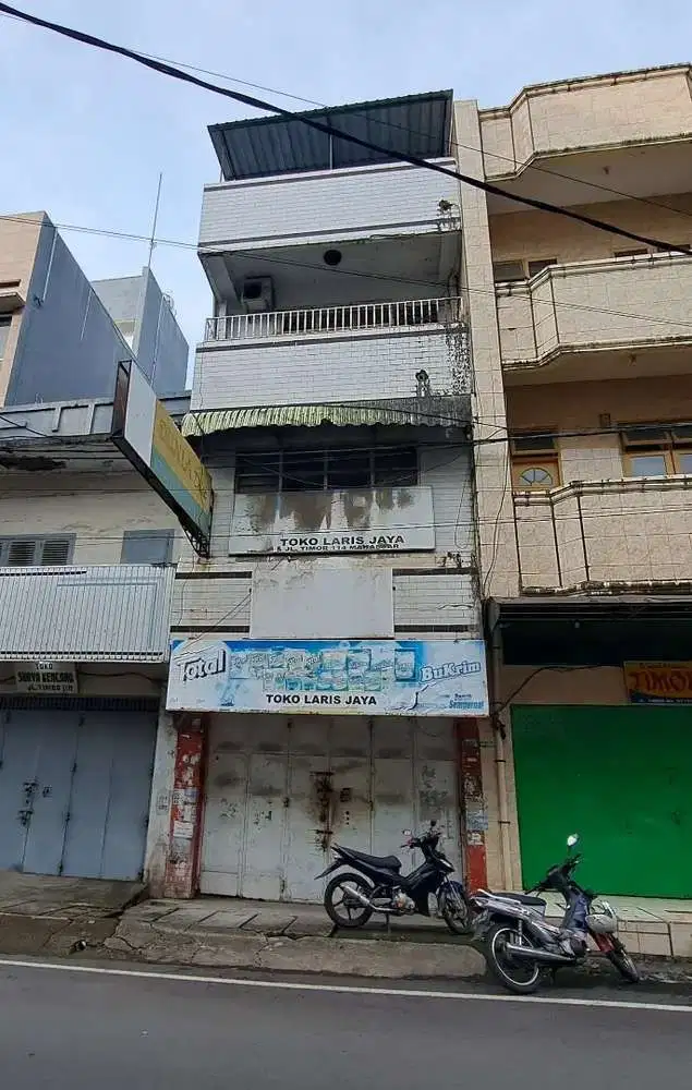 Ruko dalam kota dekat Jalan Sulawesi