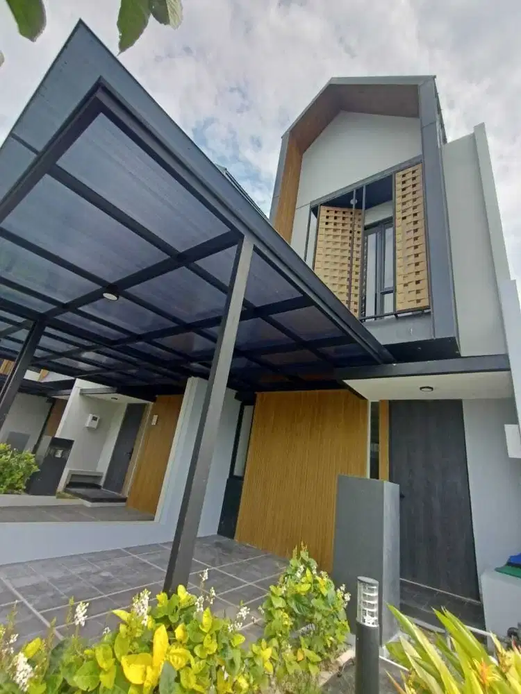 Dijual Rumah 2Lt Plus Attic diCluster Mahakam JGC Cakung Jakarta Timur