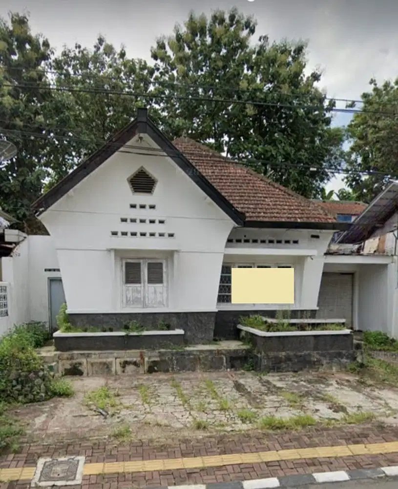 Rumah Tinggal Cocok Untuk Homestay atau Cafe Lokasi di Jalan Pahlawan