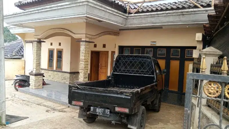 Dijual murah BU rumah lt420/195 hrg550jt di kolmas  Bandung