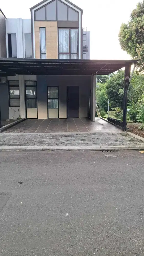 CASTILLA BSD MURAH TURUN HARGA LUAS 162 METER