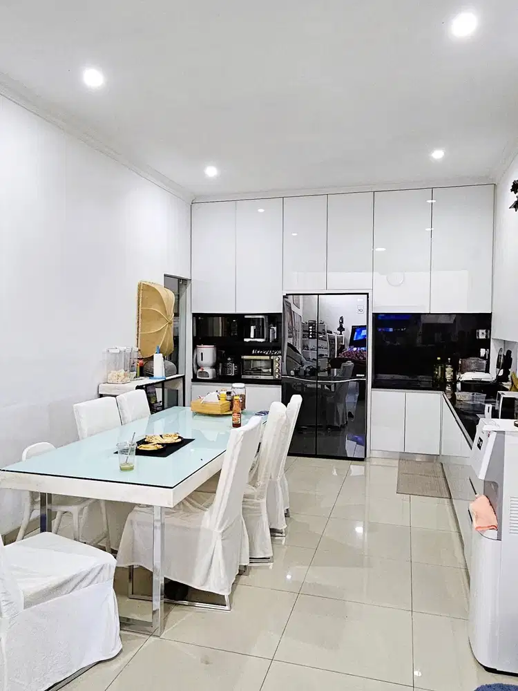 Dijual Rumah Semi Furnished Siap Huni di S. Narada Alam Sutera