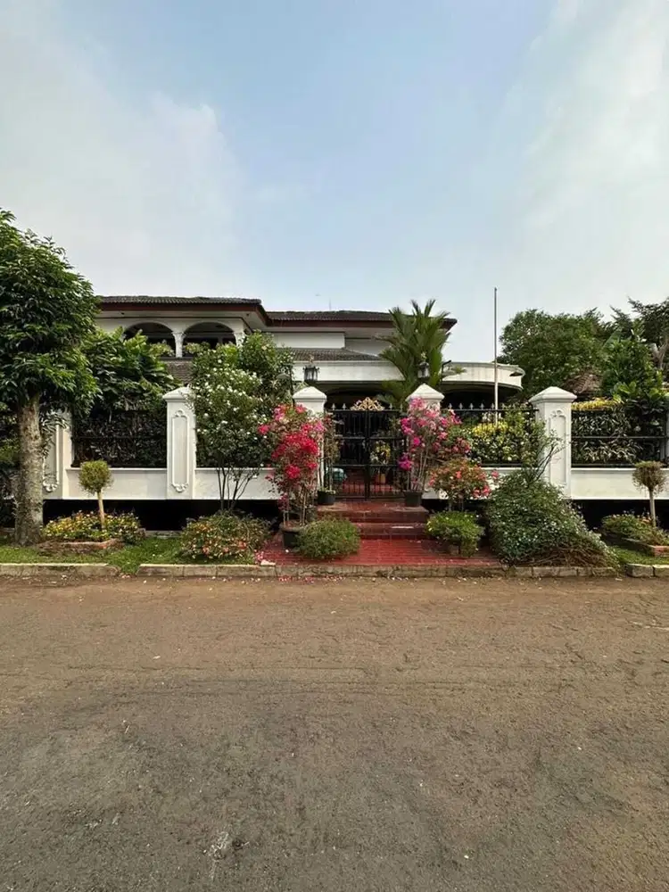 Di Jual Rumah 2 Lantai di jl Sibayak Megapolitan Est Cinere