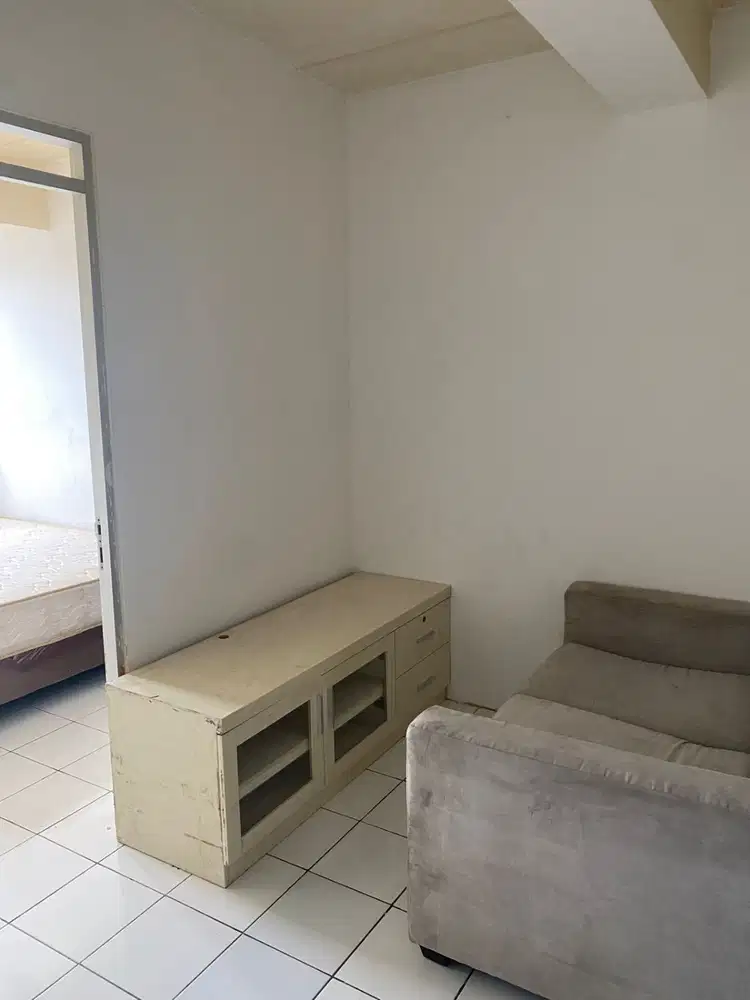 2 Bedroom Semi Furnished Unit Murah Jakarta Pusat at Apartemen Menteng Square