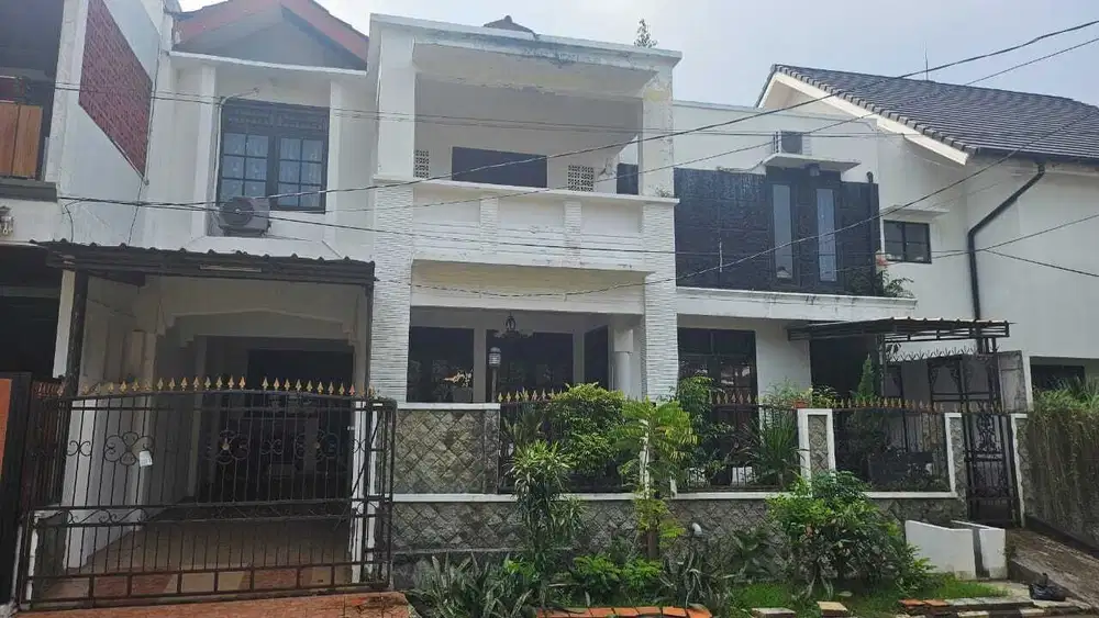 Rumah Nyaman, Tenang dan Terawat di Sektor 9, Bintaro