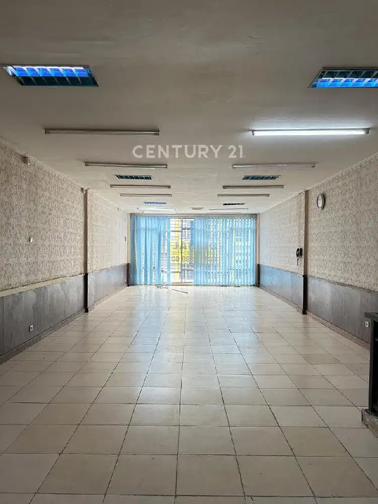 Ruko Hook 3 Lantai Kompleks Ruko Mutiara Center Kota  Bekasi