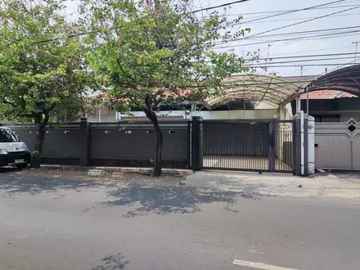 DIJUAL MURAH RUMAH KOMERSIAL HITUNG TANAH, Jl MANYAR REJO SURABAYA