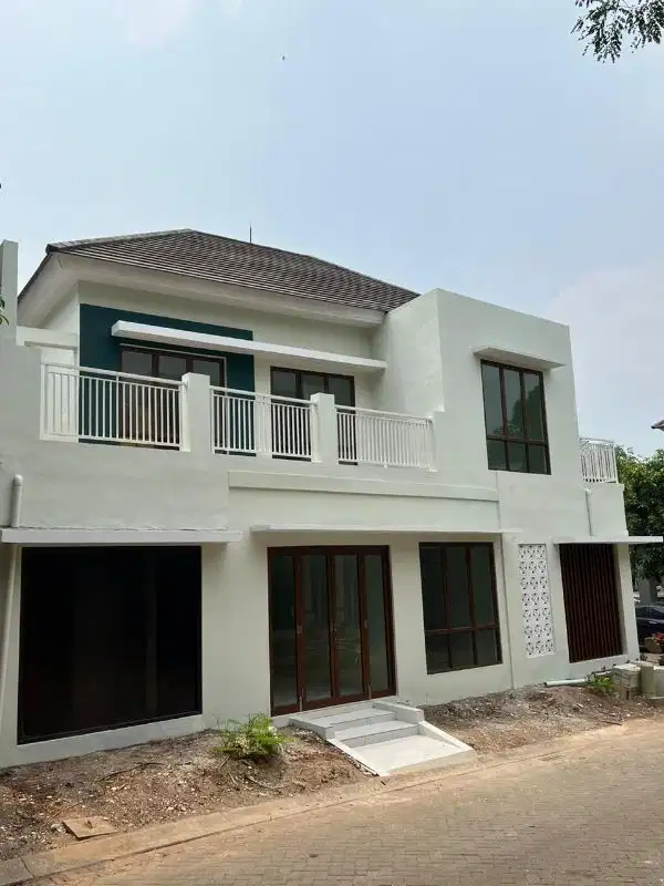 Rumah siap huni posisi hook di discovery bintaro