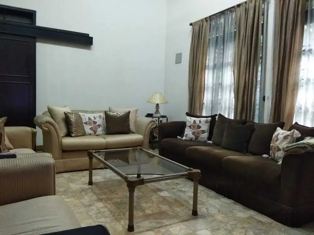 DIJUAL CEPAT RUMAH SIAP HUNI DI DALAM PERUMAHAN DI CiNERE