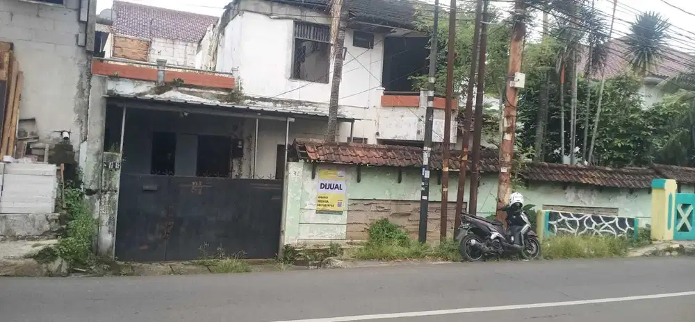 Tanah dgn Bangunan Tua di Lokasi Strategis, Lebak Bulus