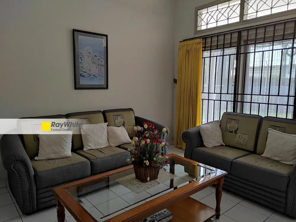 Rumah Siap Huni Asri Di Pusat Sayap Veteran Kota Bandung