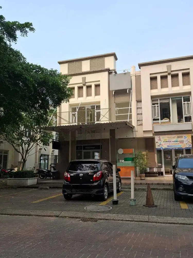 Ruko murah siap usaha di BSD Vanya Park Lakesise