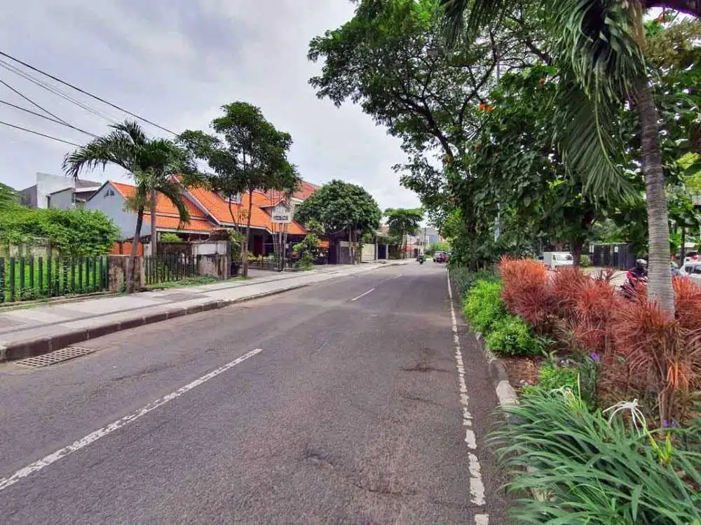 Rumah di Gayungsari Barat