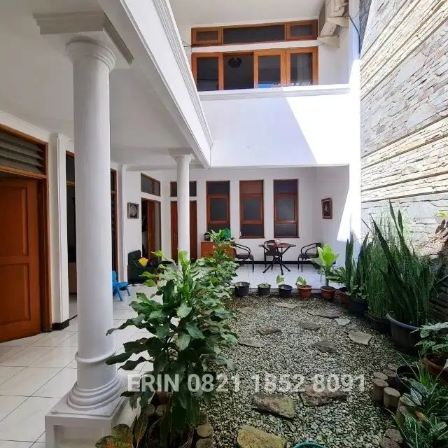Jual Rumah & Ruang Usaha Main Road Naripan Bandung