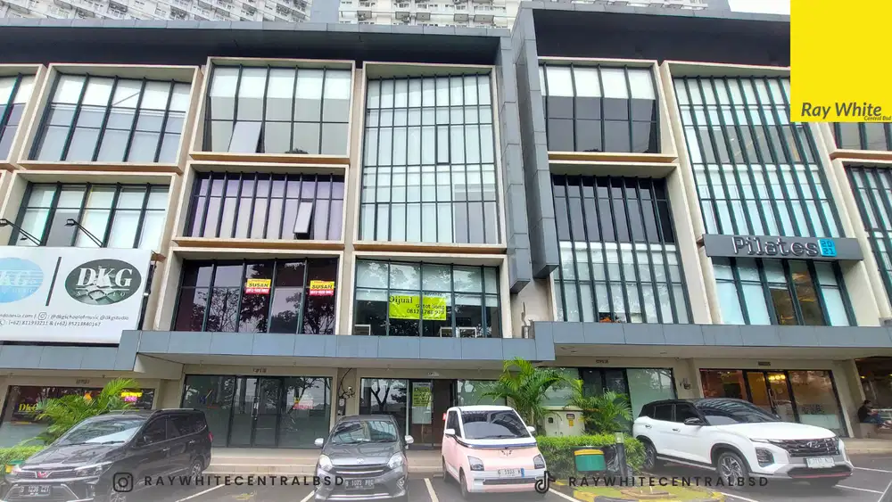 Dijual Ruko 4 Lantai Shophouses Casa De Parco Luas dan Strategis