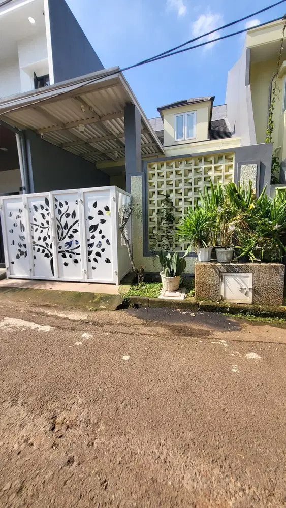 Rumah Minimalis Full Renovasi di Serpong Park Dekat Tol